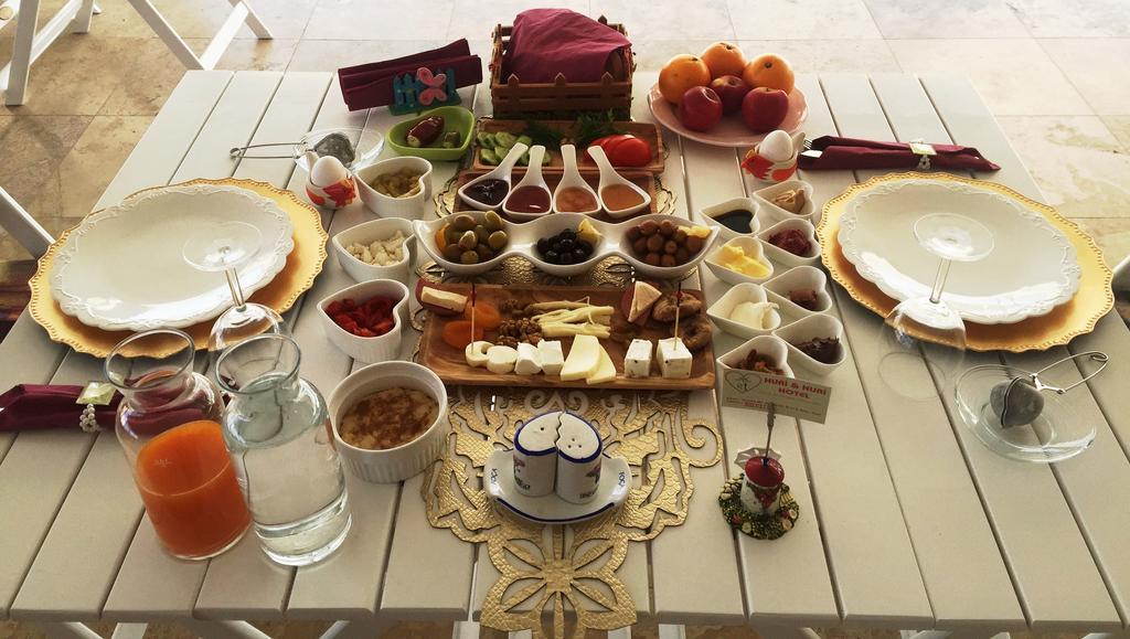 Huri & Nuri Hotel (Adults Only) โฟชา ภายนอก รูปภาพ